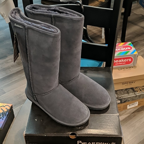 womens tall gray boots